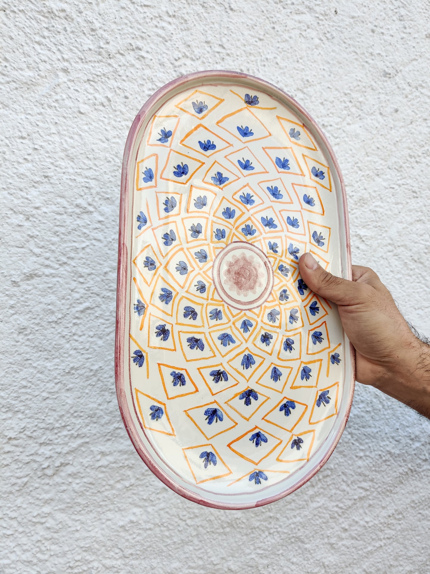 Oval serving platter from Cáceres