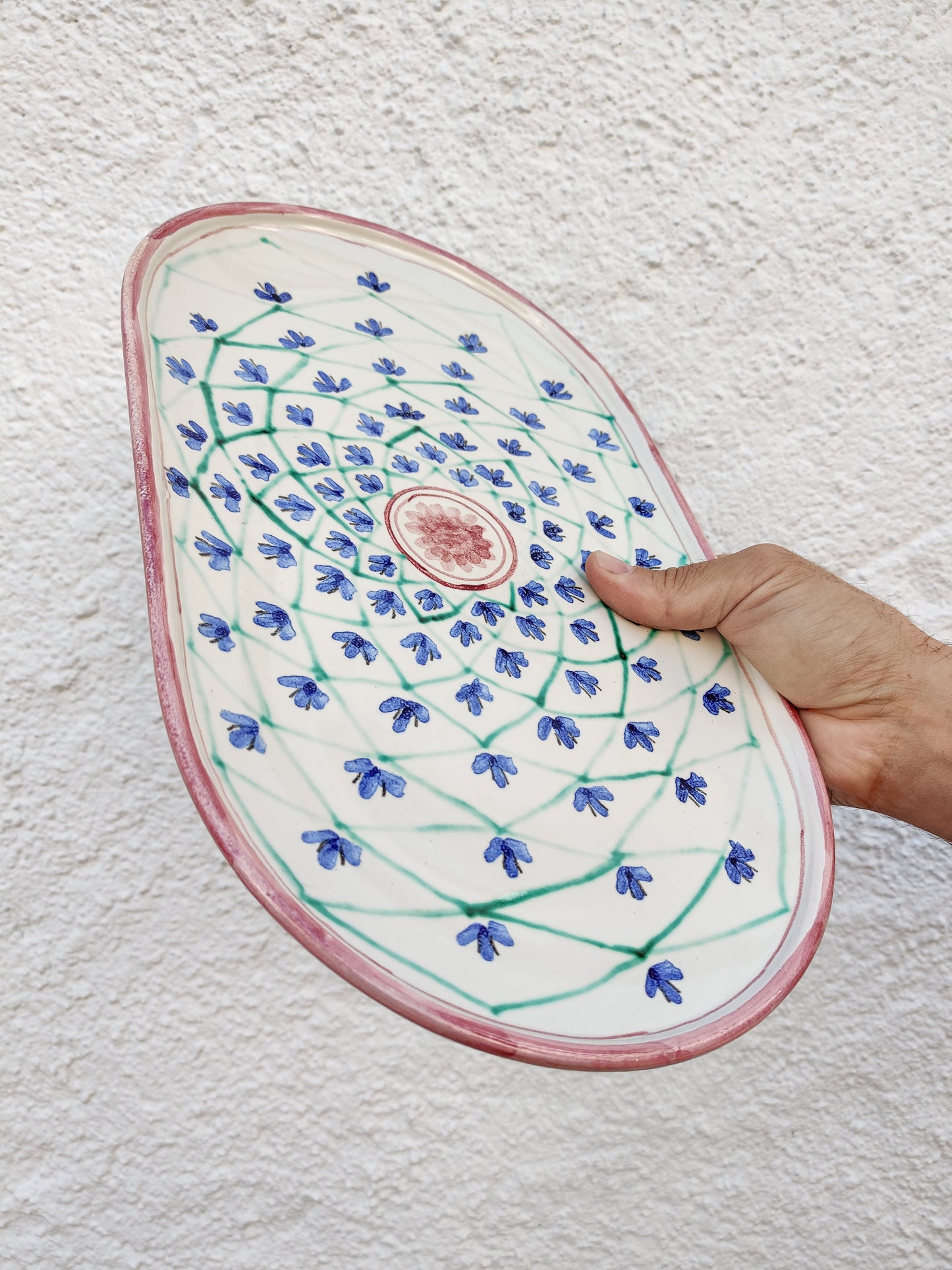 Oval serving platter from Cáceres