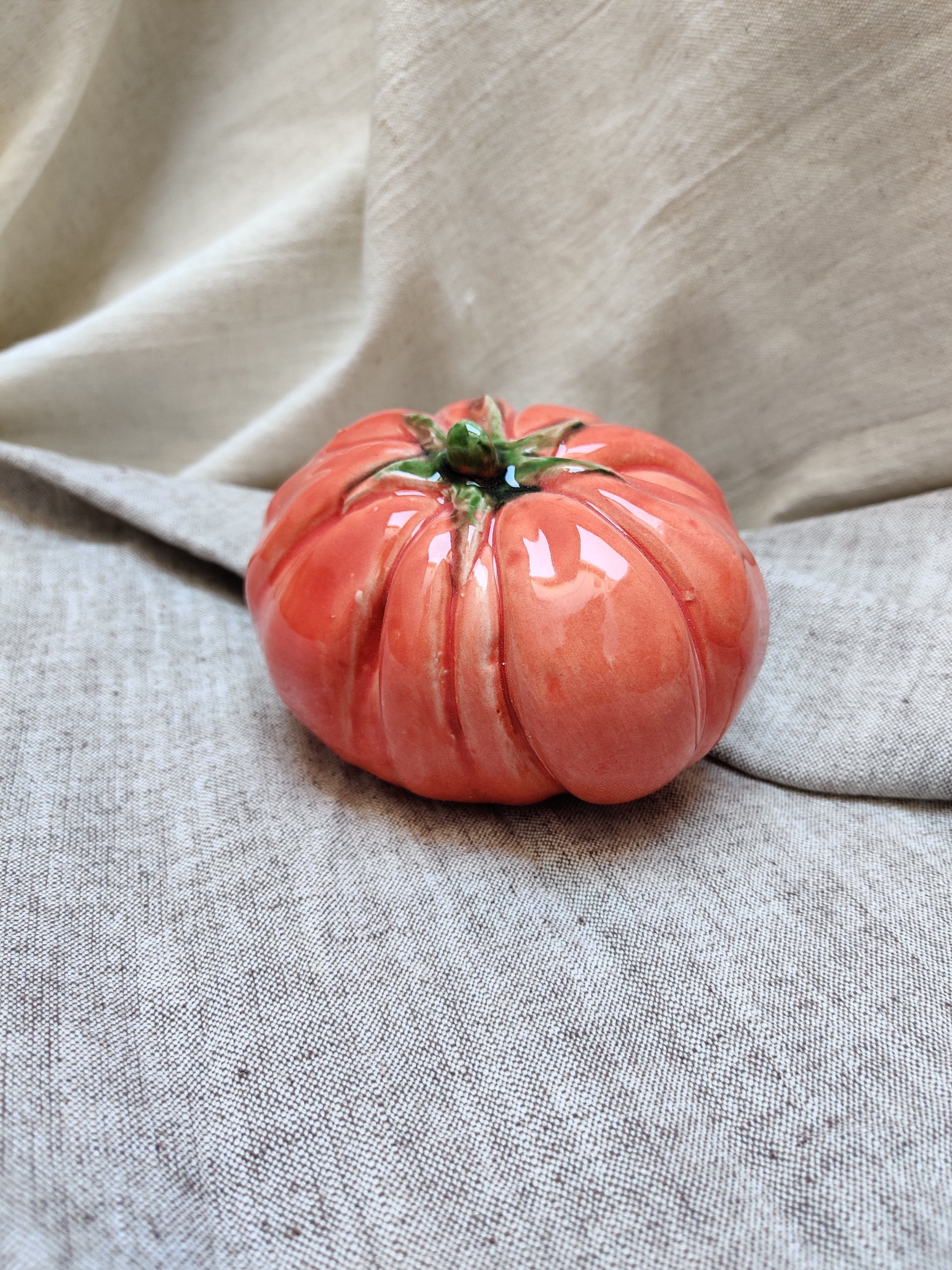 Ceramic tomato