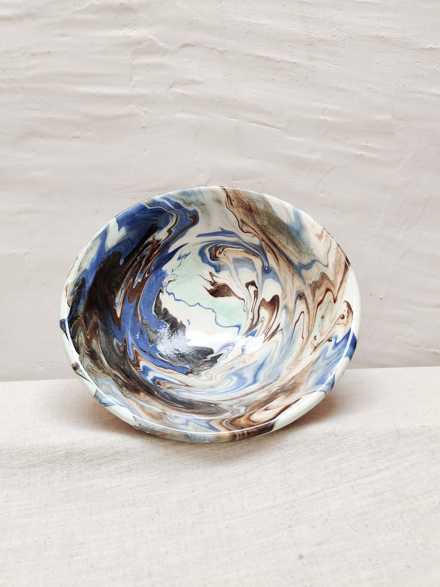 Huelva ceramic marbled serving bowl