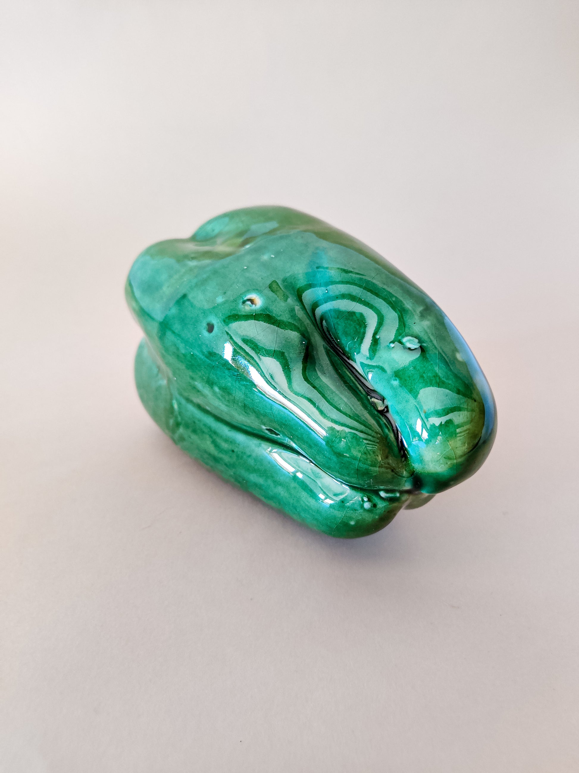 Ceramic green pepper